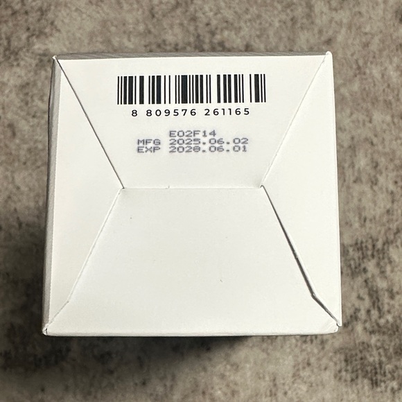 Skin 1004 Madagascar Centella Tone Brightening Capsule Ampoule - 210ml - Picture 5 of 5